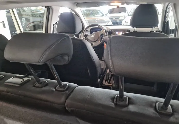 Zunanja slika - Hyundai i10 - 1.0 Comfort LEPO OHRANJENA REDNO SERVISIRANO - 11