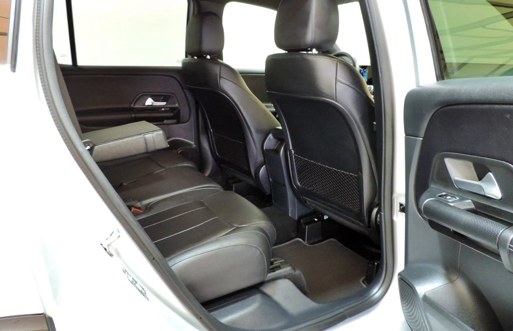 Zunanja slika - Mercedes-Benz GLB-Razred - GLB 200 d Avt. KAMERA-USNJE-LED - 12