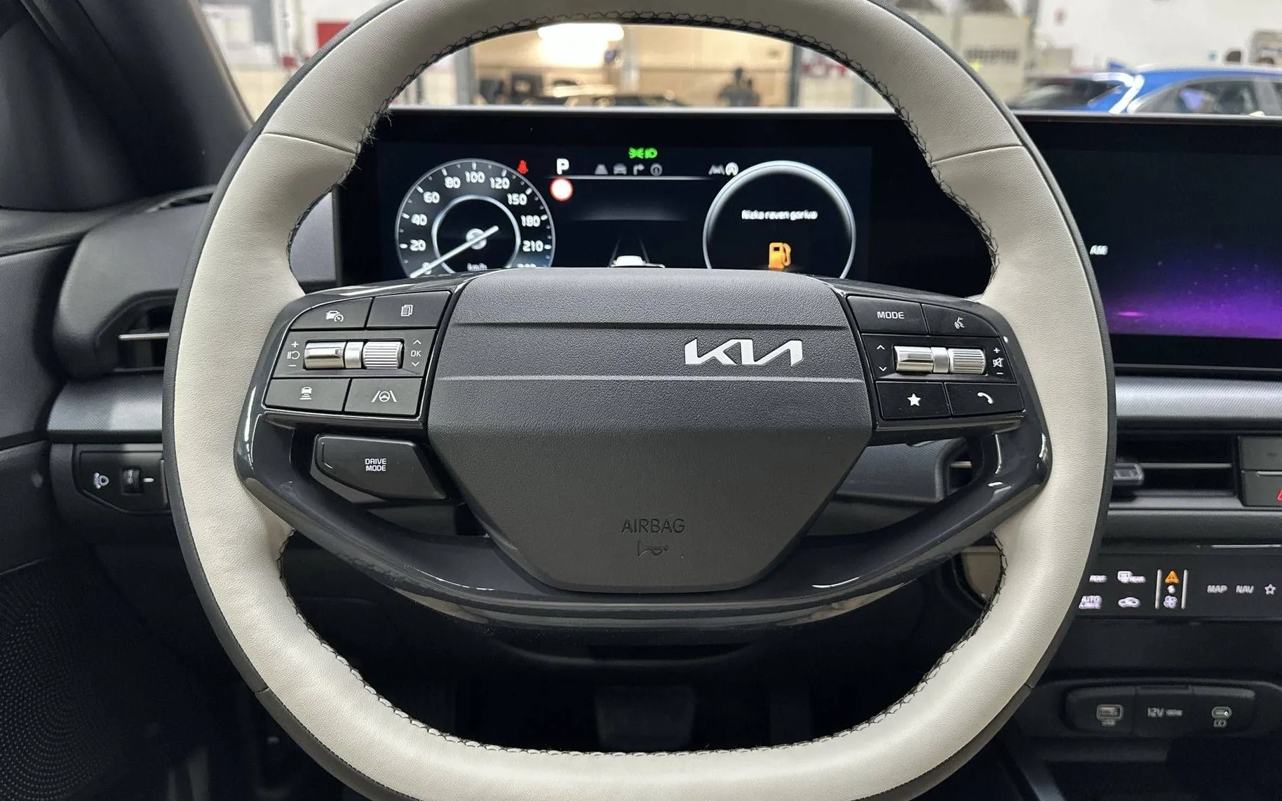 Notranja slika - KIA XCeed - 1.6 T-GDI EX-Line 7 DCT - 14