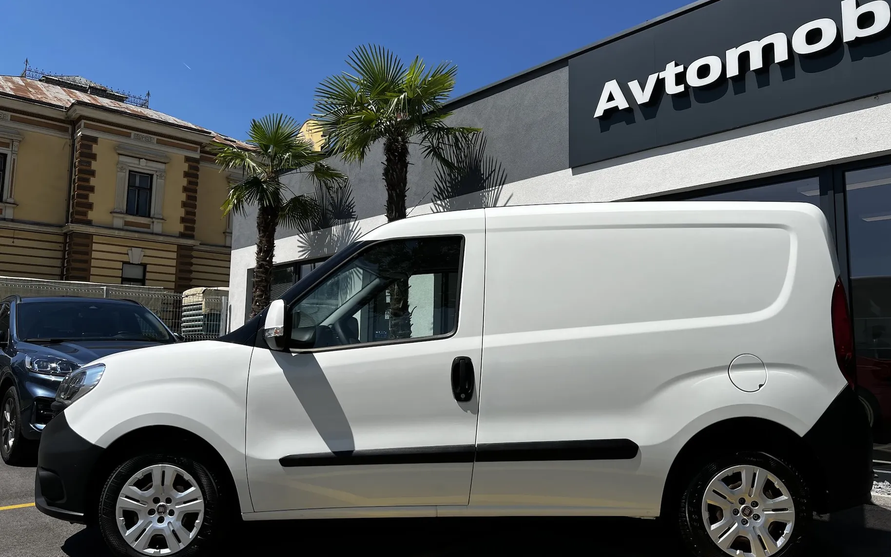 Zunanja slika - Fiat Doblo - CARGO 1.3 MULTIJET SX POVRAČILO DDV  IZOLIRAN TOV - 4