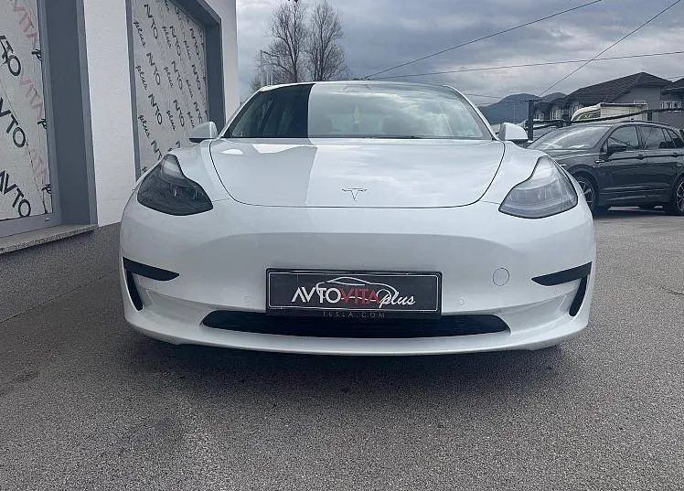 Zunanja slika - Tesla Model 3 - 3   RWD SLO PRVI LASTNIK ODBITEK DDV LPF - 3