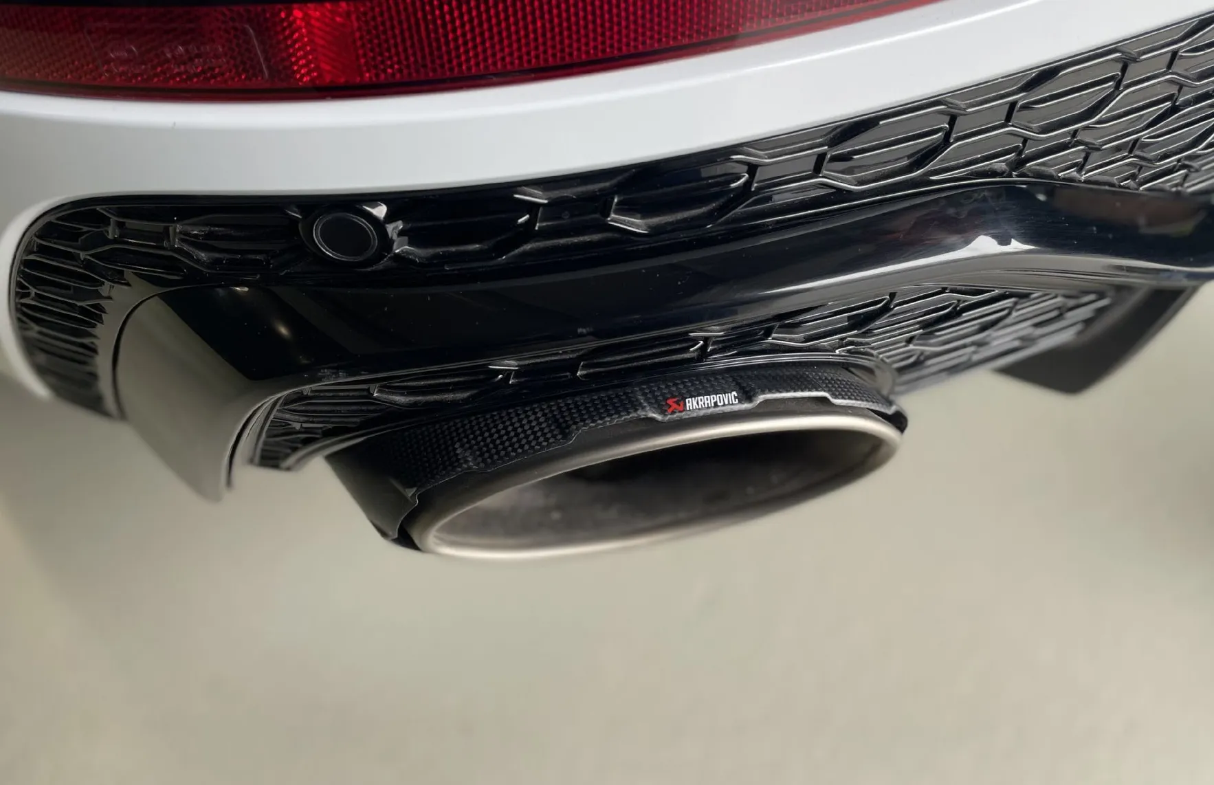 Zunanja slika - Audi RS Q8 - RSQ8-1.LAST-ZRAČNO-AKRAPOVIC-SOFT-HEADUP-NAVI-360- - 8