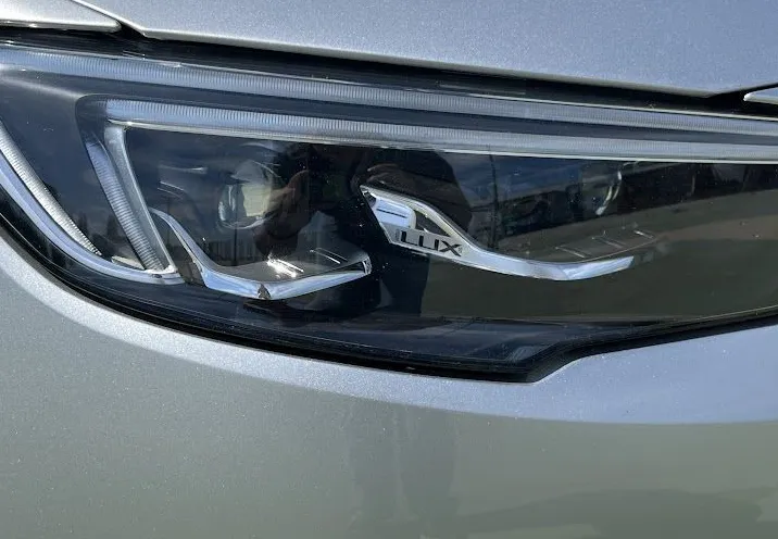 Zunanja slika - Opel Insignia - Tourer 1.5 Turbo Innovation. NAVI.PDC. LED. KAMERA - 4