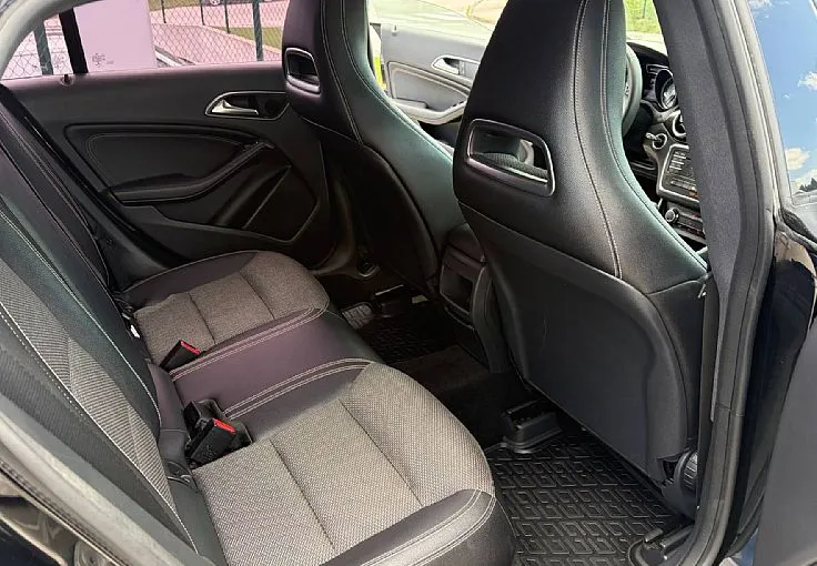 Zunanja slika - Mercedes-Benz CLA-Razred - CLA Shooting Brake CLA 200 d Shooting Brake ZELO LEPO OHRANJEN - 11