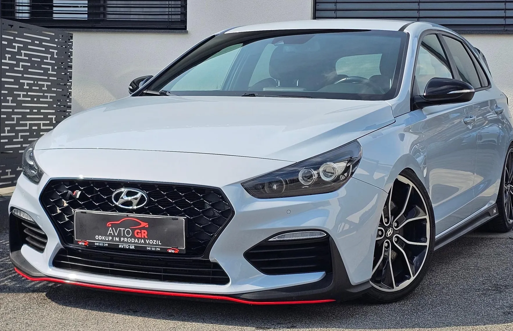 Zunanja slika - Hyundai i30 - 2.0 T-GDI N Performance-PERLA LIGHT BLUE- ODLIČEN- - 19