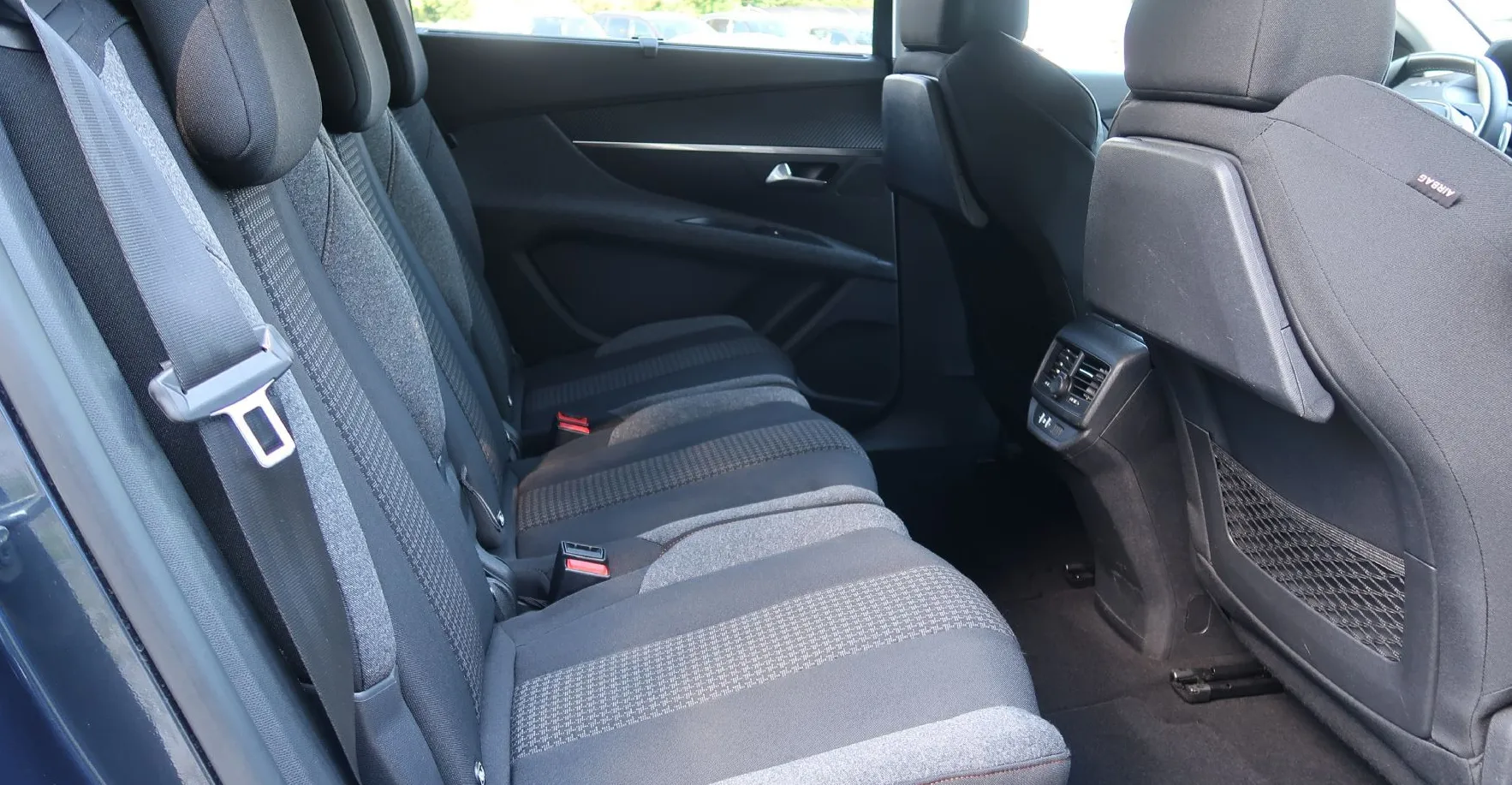 Zunanja slika - Peugeot 5008 - 1.5 BLUEHDI 130 AUT.-NAVI-KAMERA-PDC-7 SEDEŽEV - 13