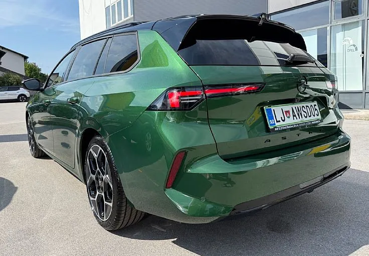 Zunanja slika - Opel Astra - Sports Tourer 1.2 Turbo Ultimate Avt. - 4
