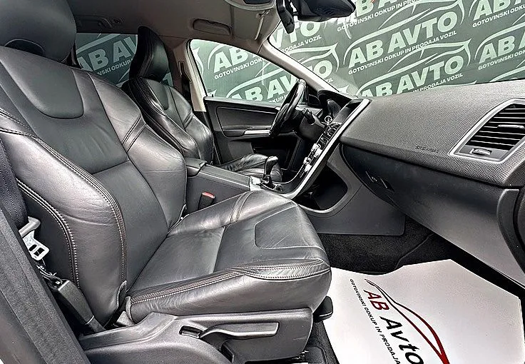 Zunanja slika - Volvo XC60 - D4 R-Design Momentum+133KW+ALU+XENON+USNJE+UGODNO - 10