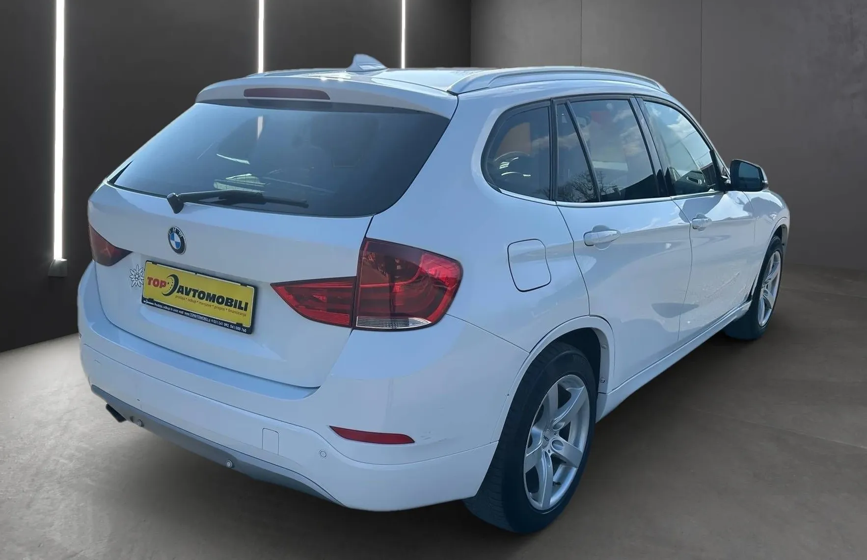 Zunanja slika - BMW X1 - serija : sDrive 2.0d TEMP PDC GR.SEDEŽEV MOŽNOST BREZ POLOG - 8