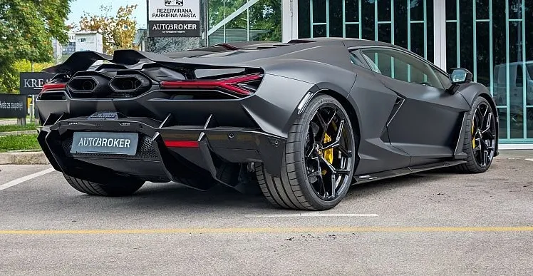 Zunanja slika - Lamborghini Revuelto - NERRO II - NA ZALOGI - 5