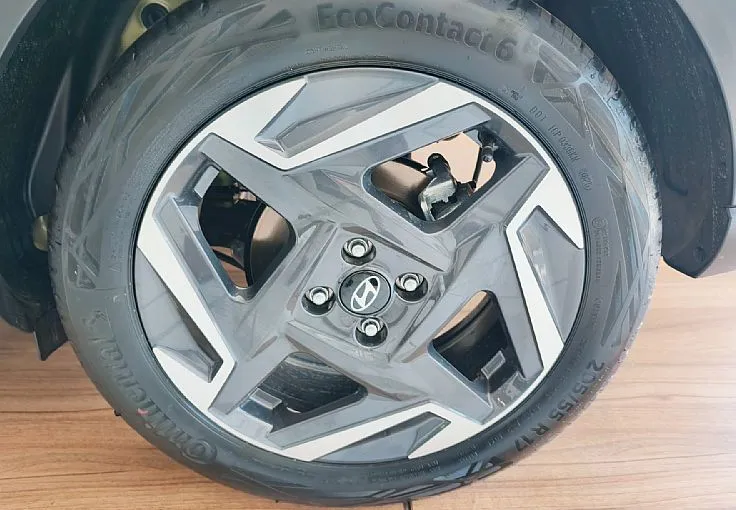 Zunanja slika - Hyundai Bayon - PREMIUM AVT ČRNA STREHA-TESTNO-AKT.T-MR.KOT-VIDEO - 4