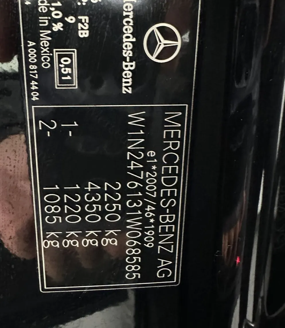 Zunanja slika - Mercedes-Benz GLB-Razred - GLB 200 d 4MATIC Avt.NEMŠKI.KAMERA.PANORAMA.NAVI - 18