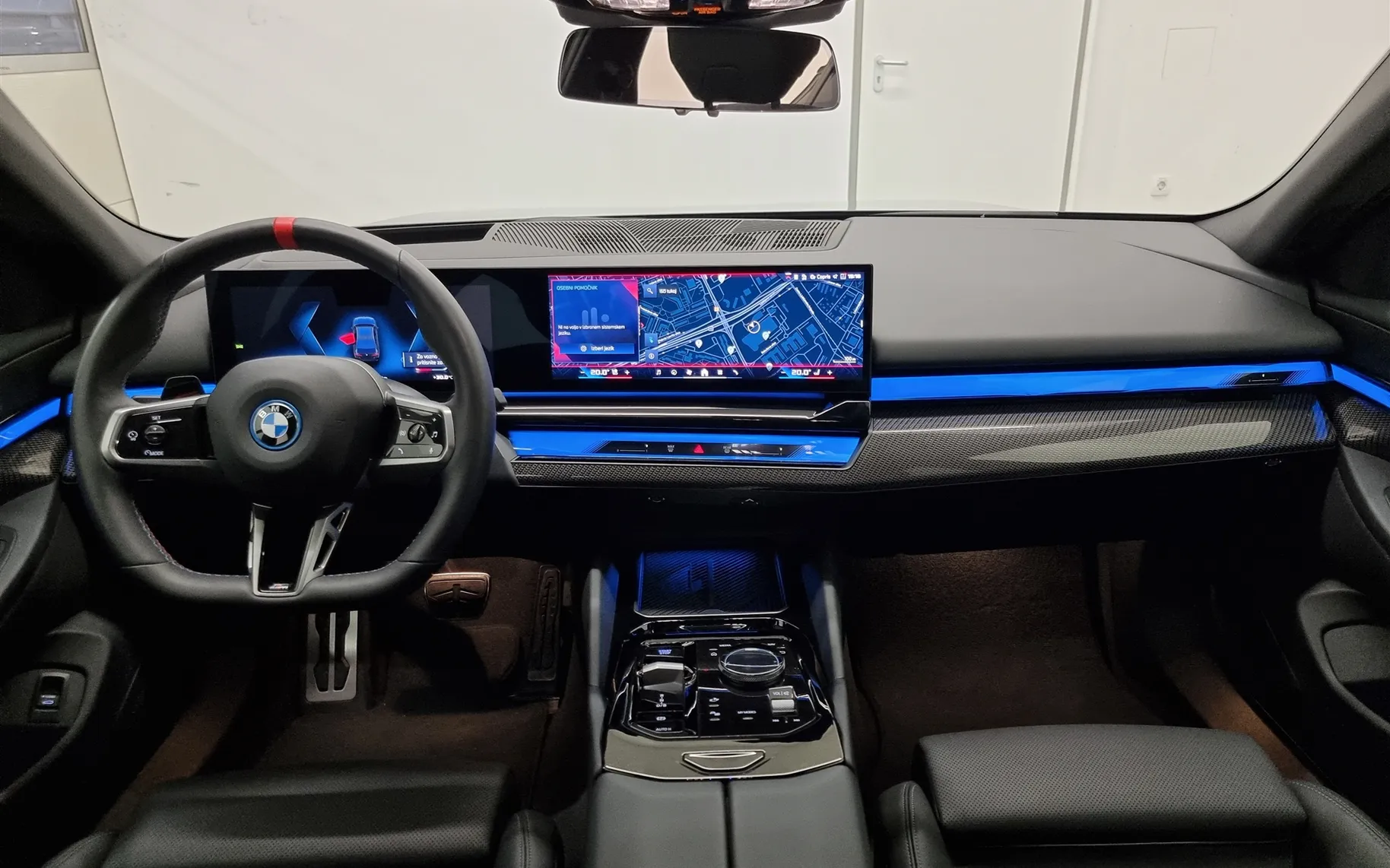 Zunanja slika - BMW i5 - M60 xDrive Limuzina - 18