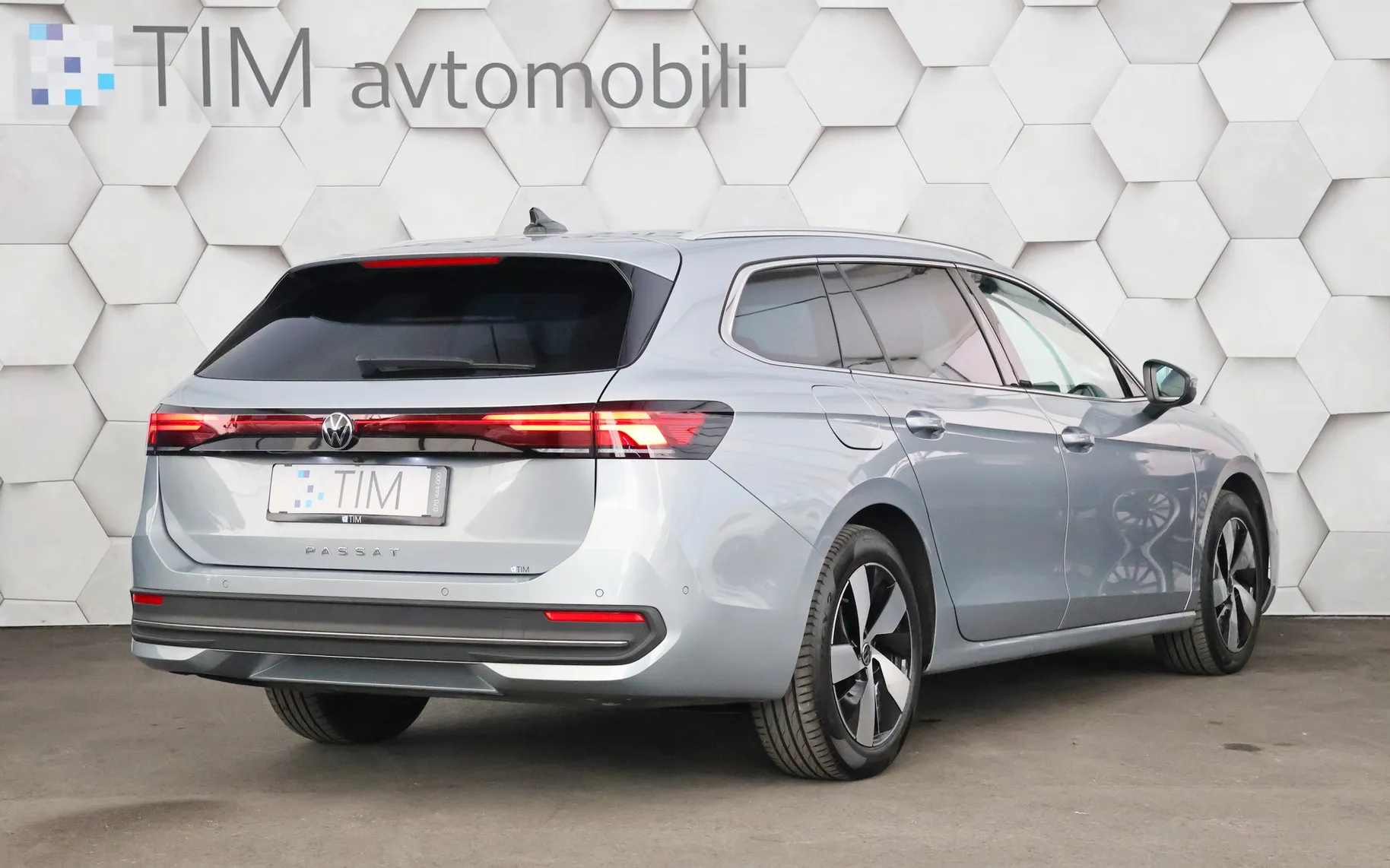 Zunanja slika - Volkswagen Passat - 2.0 TDI DSG Business - 3