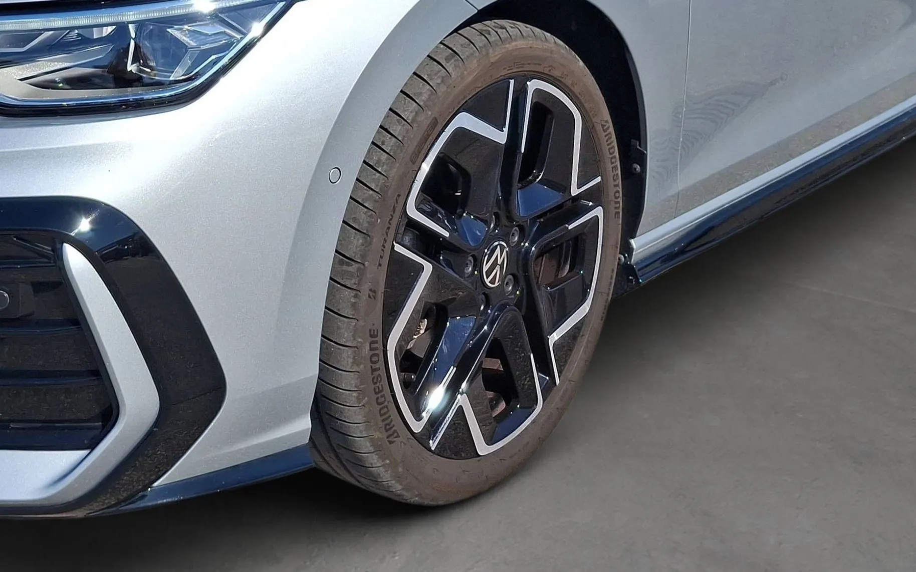 Notranja slika - Volkswagen Golf Variant - 1.5 eTSI 4Joy DSG - 10