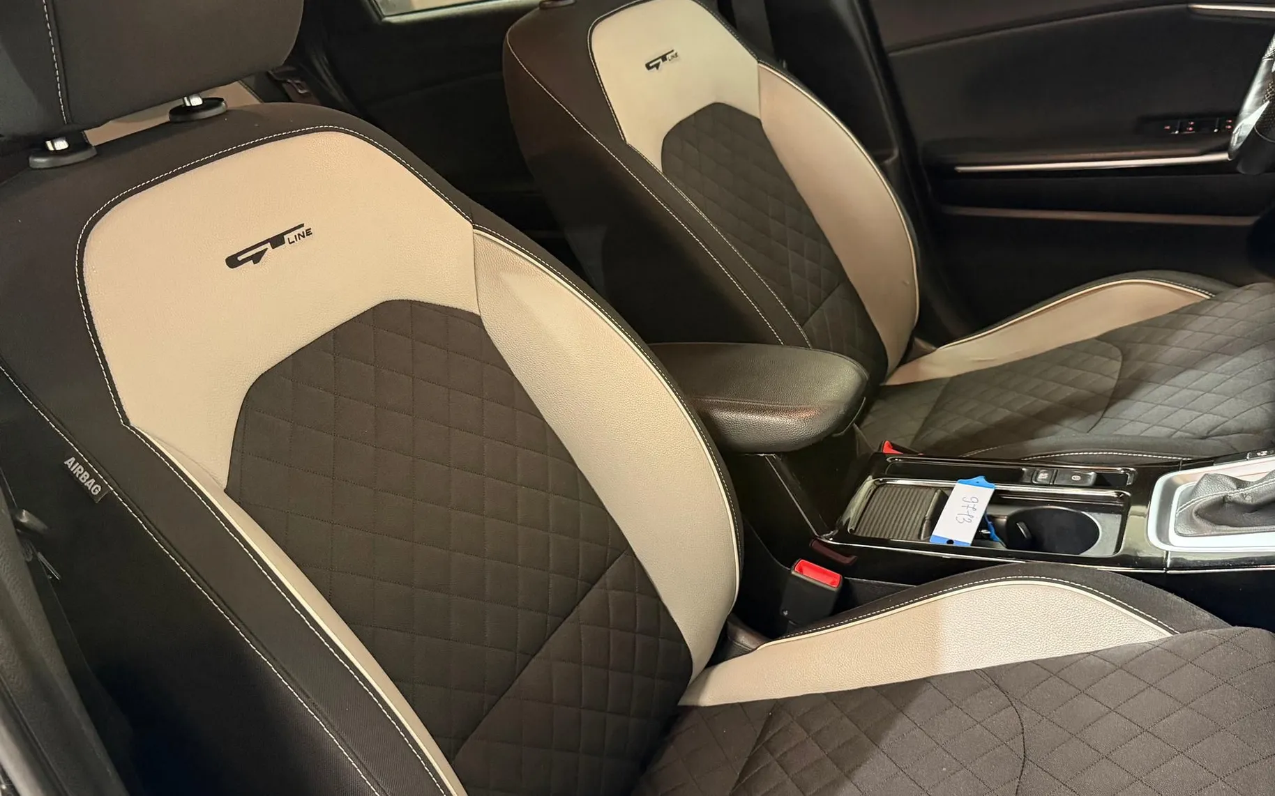Notranja slika - KIA Proceed - 1.6 CRDi-GT-LINE-ACC-AUT-KAMERA-NAVI-GRETJE SED - 12