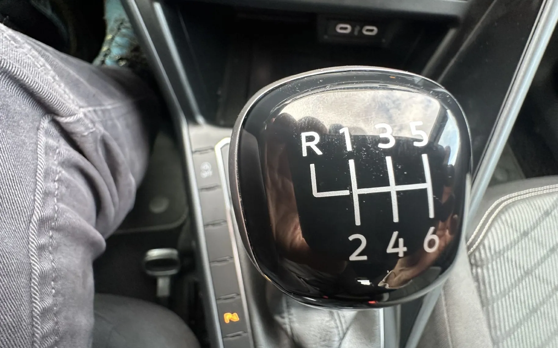 Zunanja slika - Volkswagen Taigo - 1.0 TSI R-Line 85.PANORAMA.LED.2025.SAMO 17.000 KM - 14