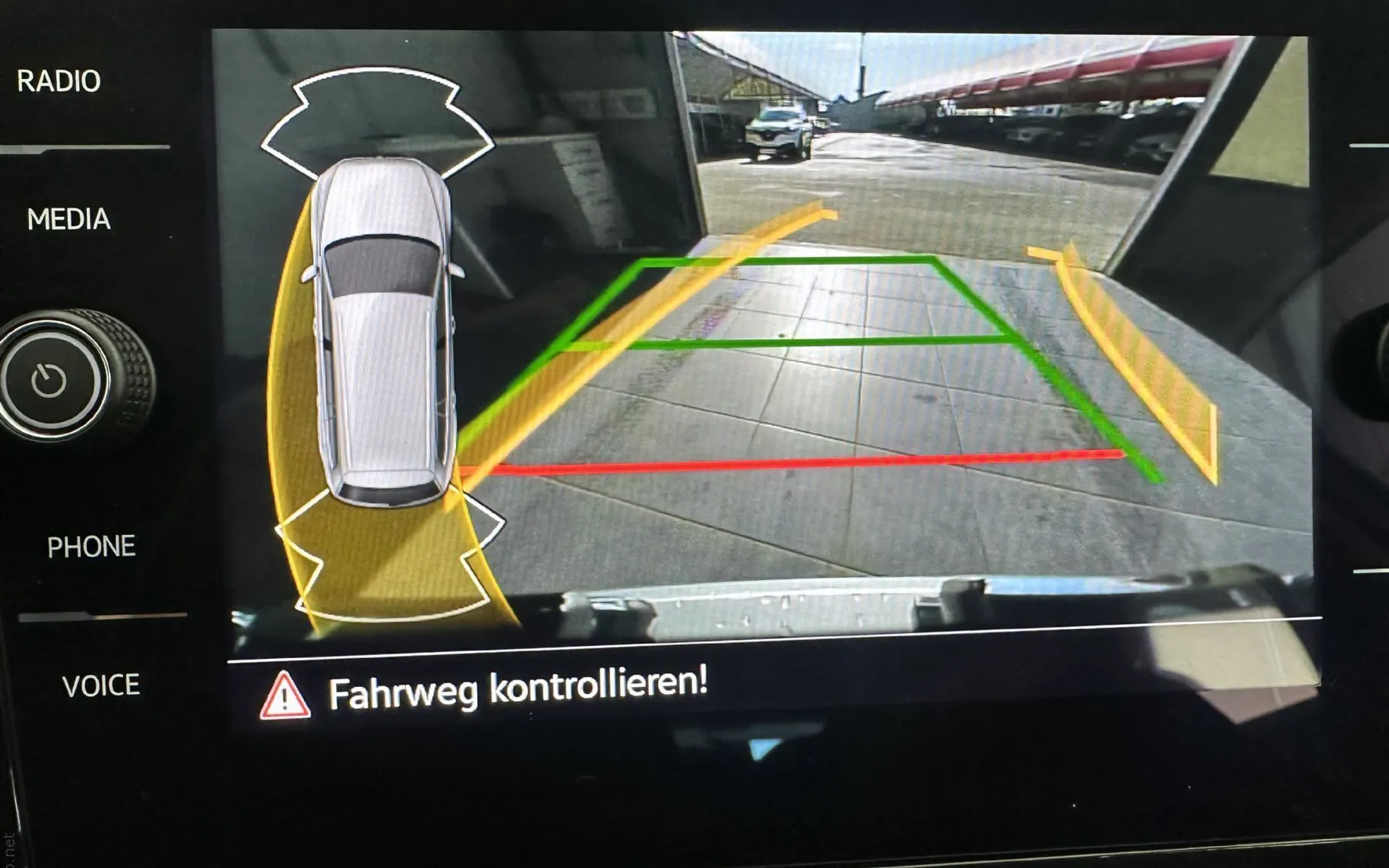 Zunanja slika - Volkswagen Passat - 1.5 TSI avt. 110kW.NEMŠKI+4GUME.KAMERA.LED.NAVI - 8