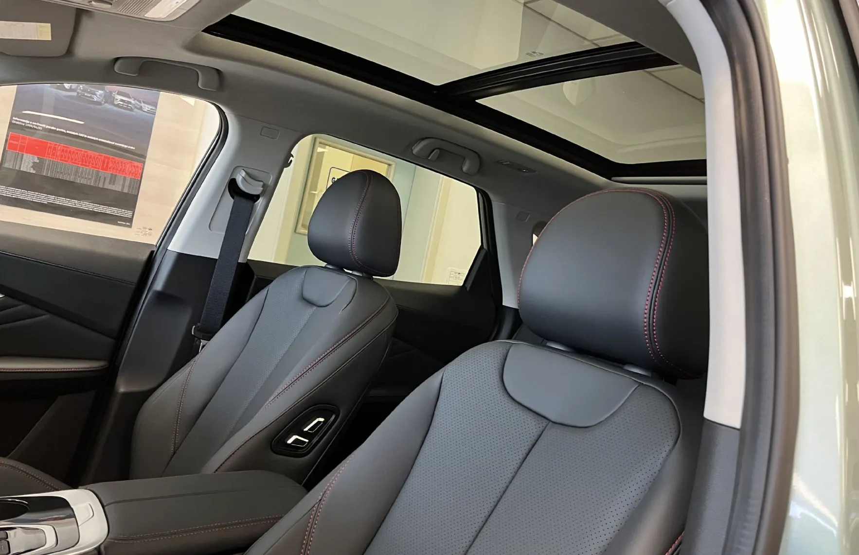 Zunanja slika - Forthing Forthing T5 EVO - T5 Evo 1.5 T-GDI LUXURY - NA ZALOGI - my 2025 - - 13