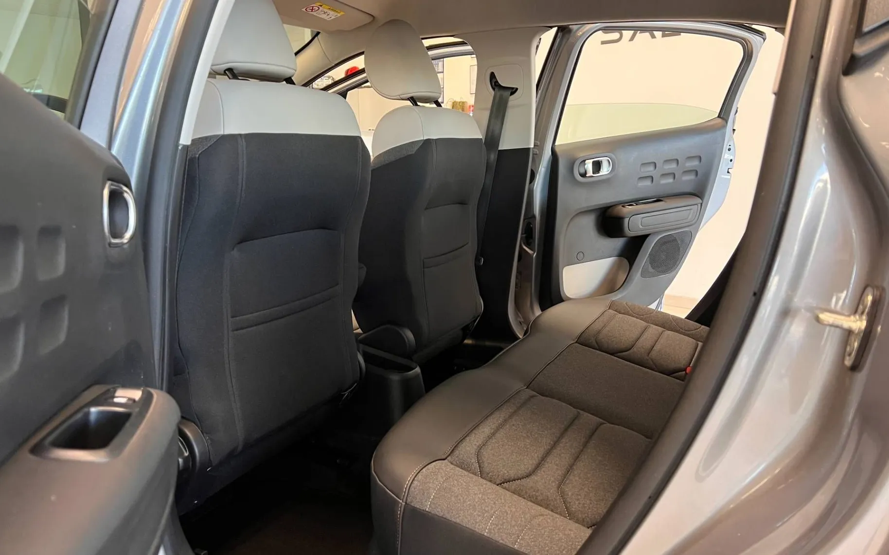 Zunanja slika - Citroën C3 - MAX-83KM-AIRBUMP-25.797KM-FULL-LED-PDC-NAVI-TEMP - 12