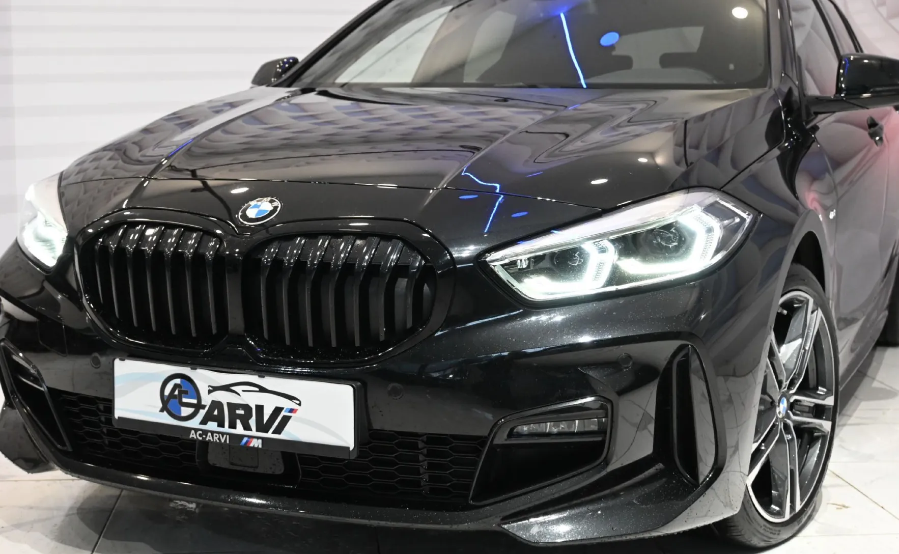 Zunanja slika - BMW Serija 1 - : 118i-M.SPORT-LANE-HARMAN-LED-AMBIENT. - 3
