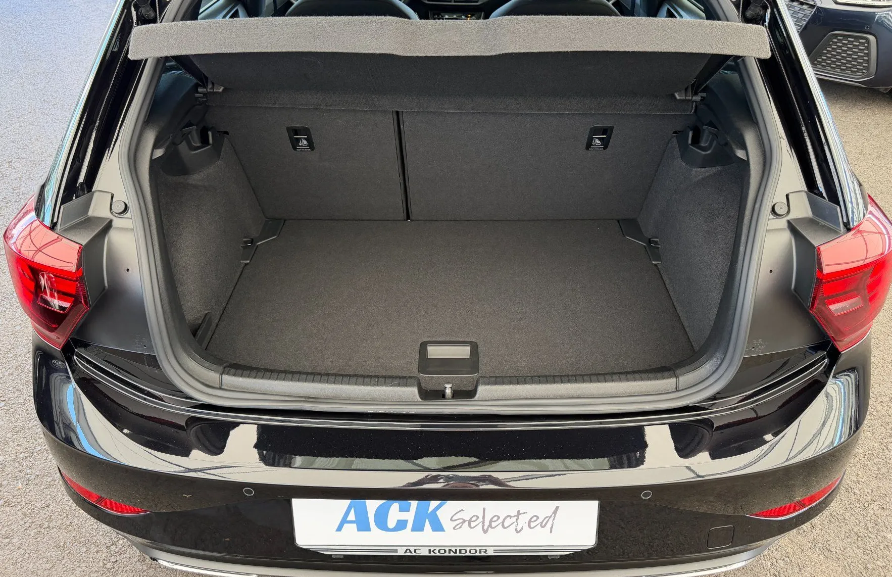 Zunanja slika - Volkswagen Polo - 4JOY1.0 TSI DSG -SLO-1.LASTNIK-KEYLESS-PANO - 11