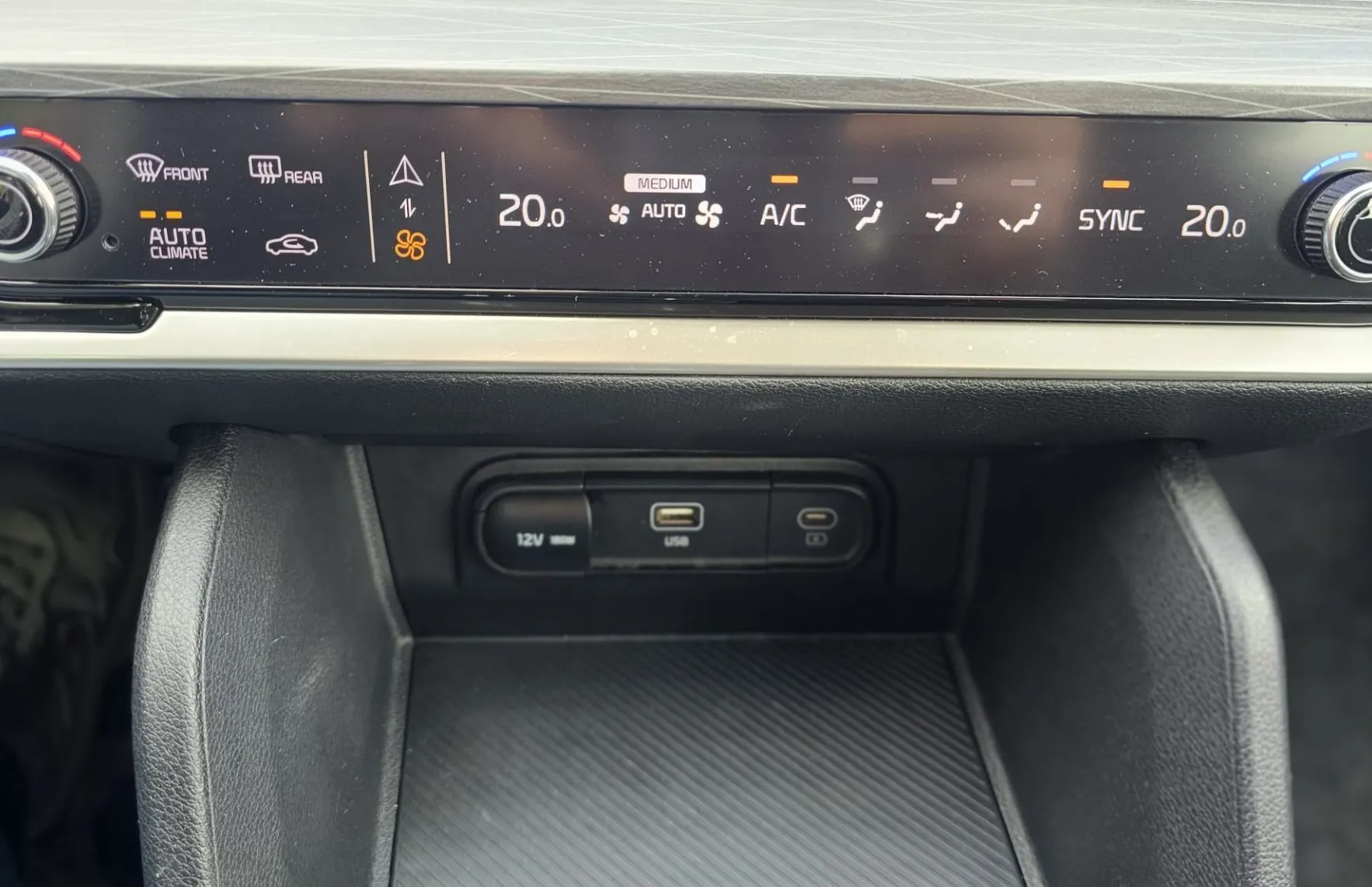 Zunanja slika - KIA Sportage - 1.6 CrdiStyleDCT|fuLED|AC|kamera|NAVI|ASSIS|37tKM - 14