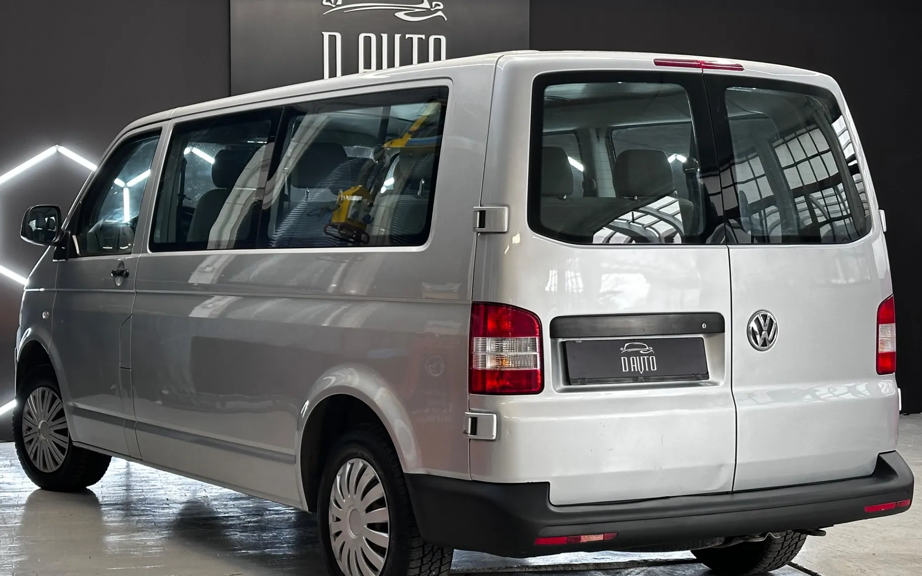 Zunanja slika - VW Transporter - 2.0 TDI 9 SEDEŽEV... - 6