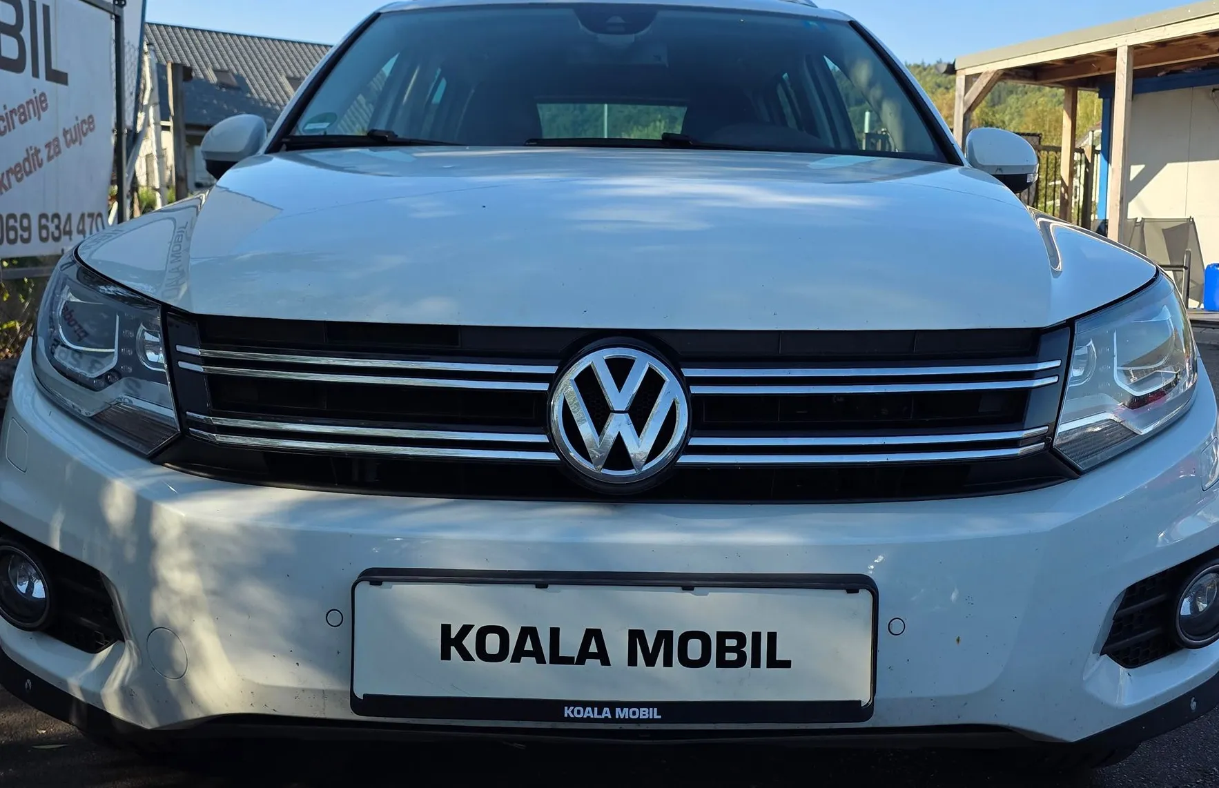 Zunanja slika - Volkswagen Tiguan - 2.0TDI 4MOTION BI-XENON-NAVI-ALU-KEYLESS-1.LASTNIK - 2