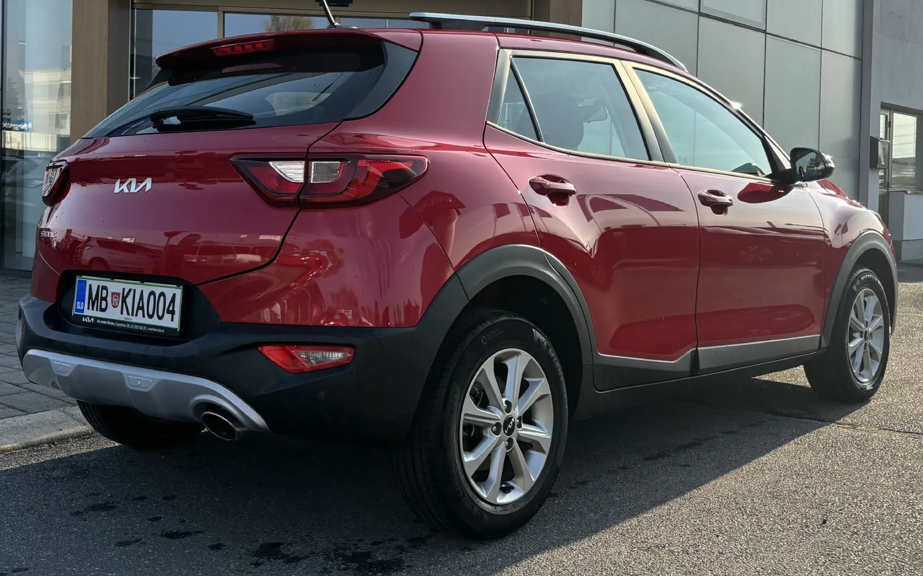 Zunanja slika - KIA Stonic - 1.2 DPI 57.9 kW  79 KM  LX Urban+ M T - 4