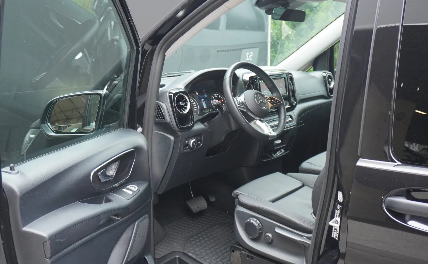 Zunanja slika - Mercedes-Benz Vito - Tourer 119 CDI PRO ekstradolgi Avt. - 6