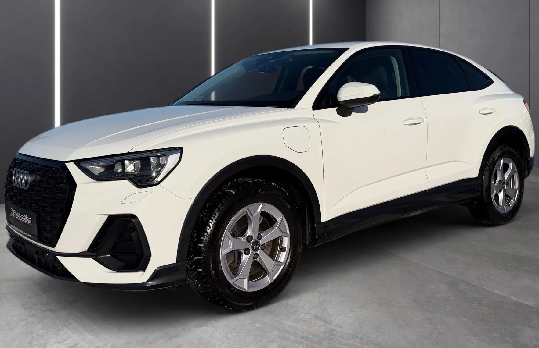 Zunanja slika - Audi Q3 - Sportback 45 TFSI e S tronic 180 245 S Line-LED-Virtual - 1
