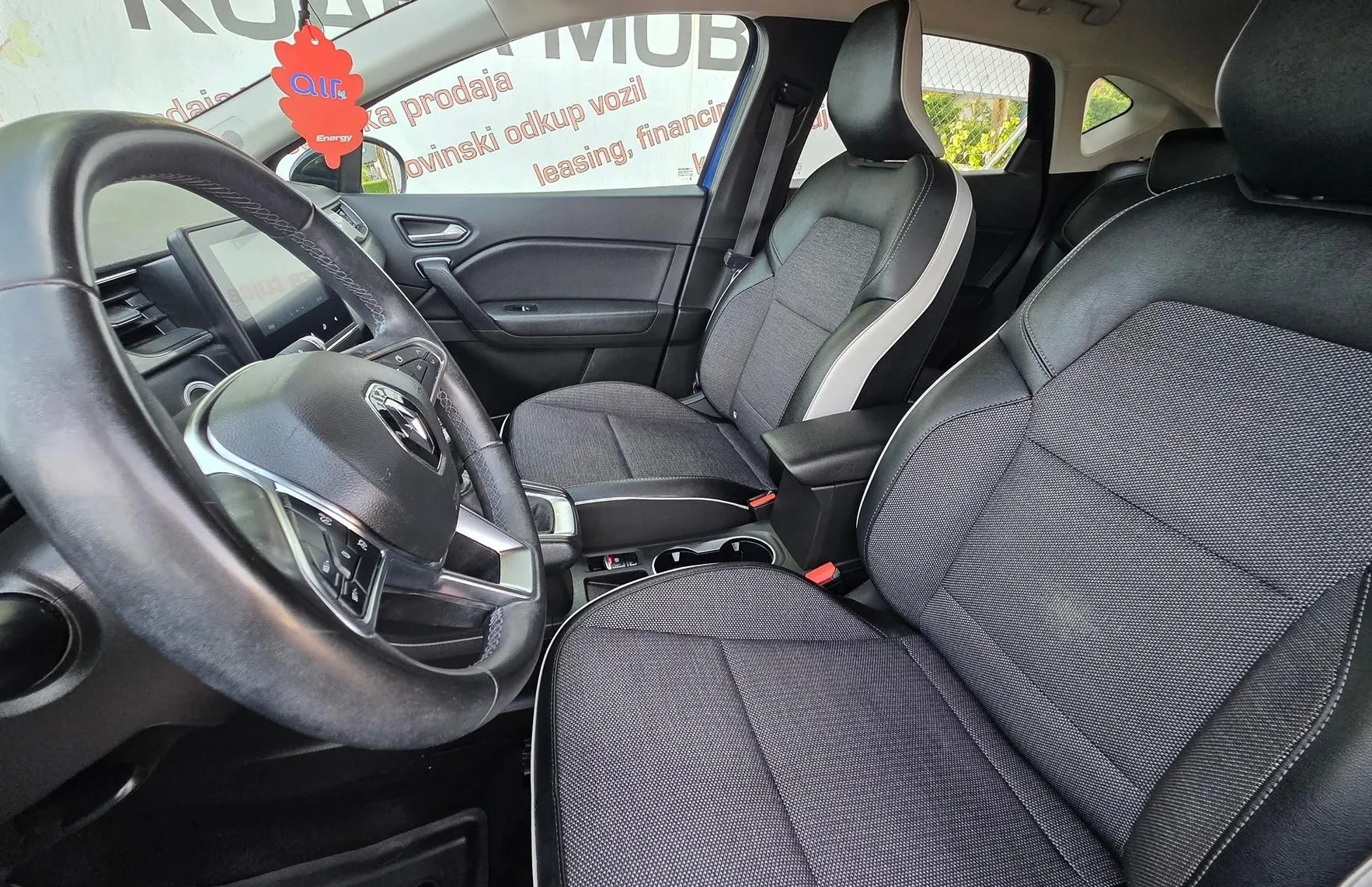 Zunanja slika - Renault Captur - 1.5DCI LIMITED LED-ALU-VIRTUAL-1.LASTNIK-SLOVENSKI - 13