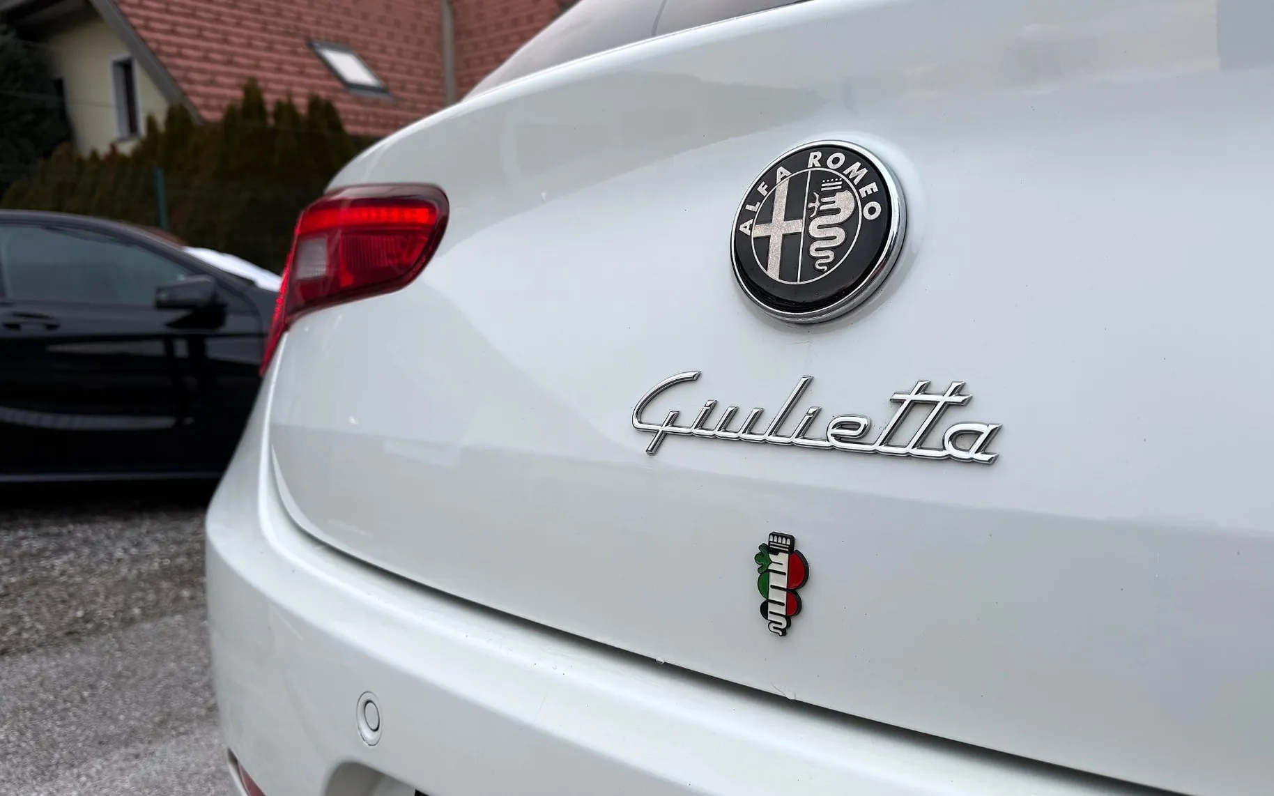 Zunanja slika - Alfa Romeo Giulietta - 1.4 TB 16v Distinctive Sport 3 SLO.VOZILO LED A17 - 13