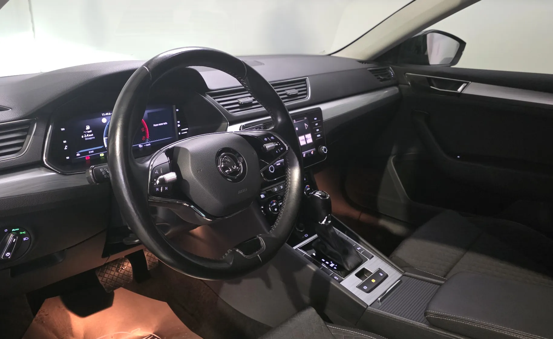 Zunanja slika - Škoda Superb - Combi 2,0 TDI DSG - 6