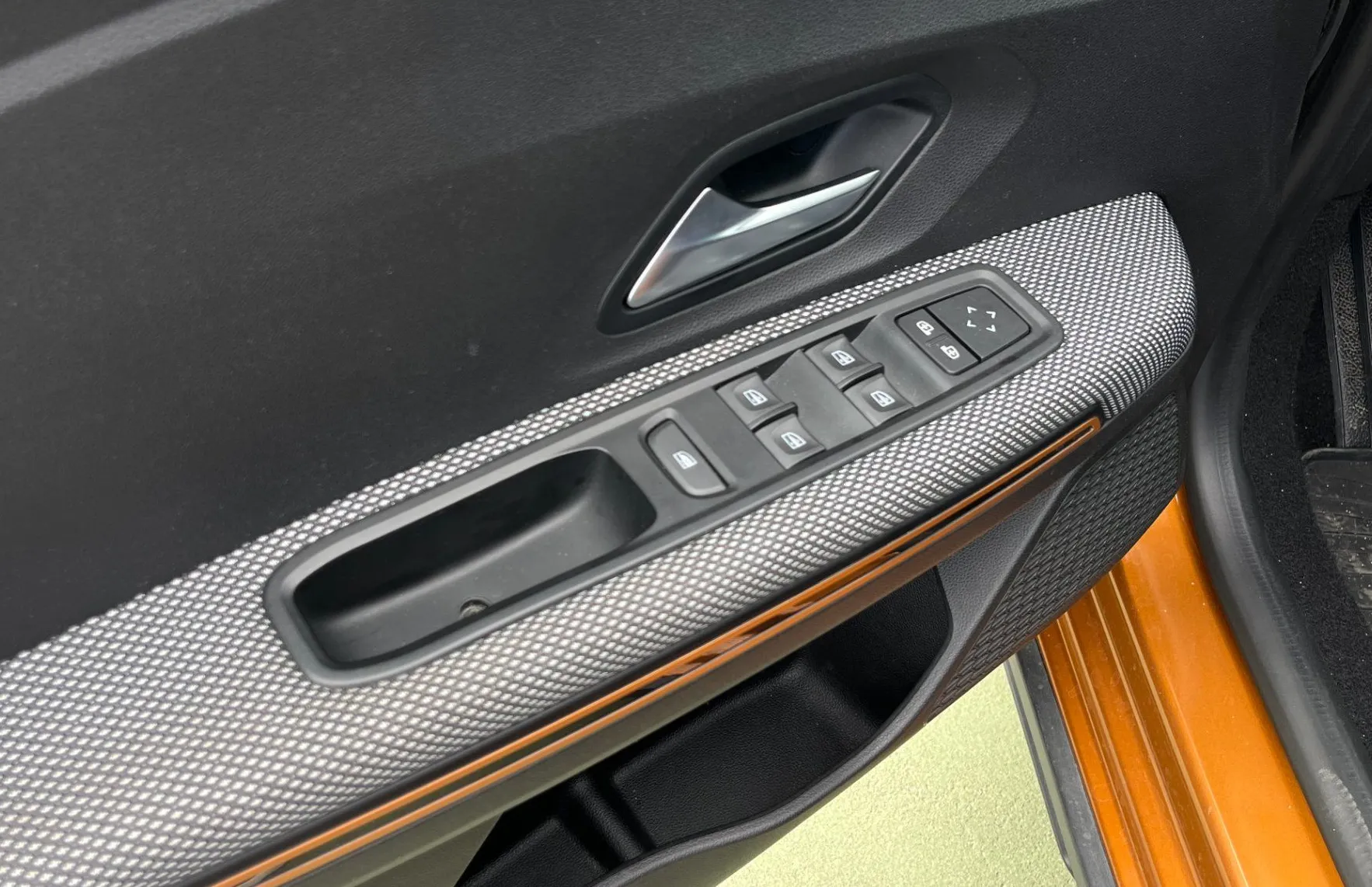 Zunanja slika - Dacia Sandero - 1.0 TCe 90 Comfort LED. VZR KAM. 2X PDC. TEMP.NAVI - 11