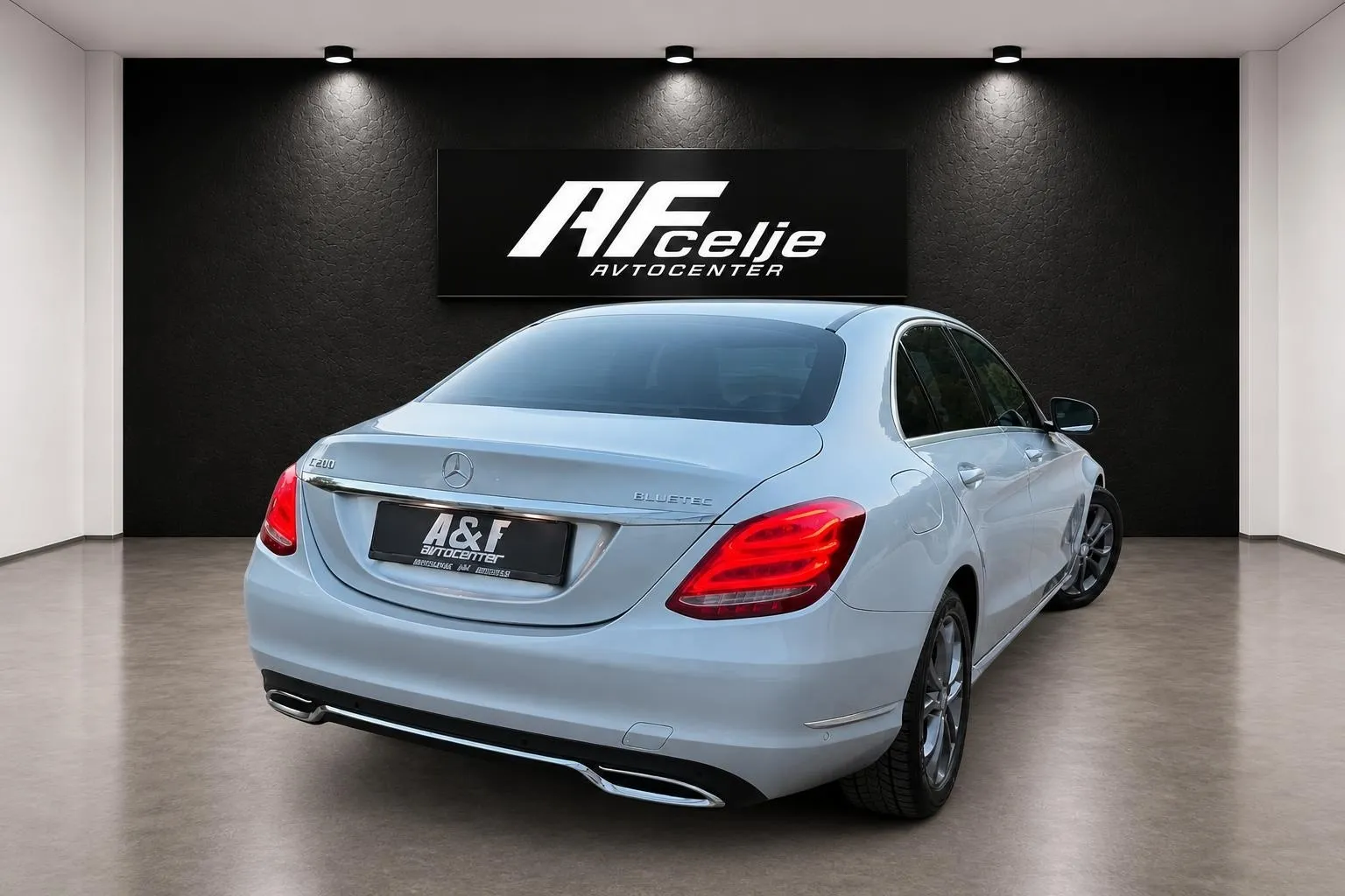 Zunanja slika - Mercedes-Benz C-Razred - 200 CDI-AUT-89.000km-LIZING ZA TUJCE-1 LASTNIK-... - 5
