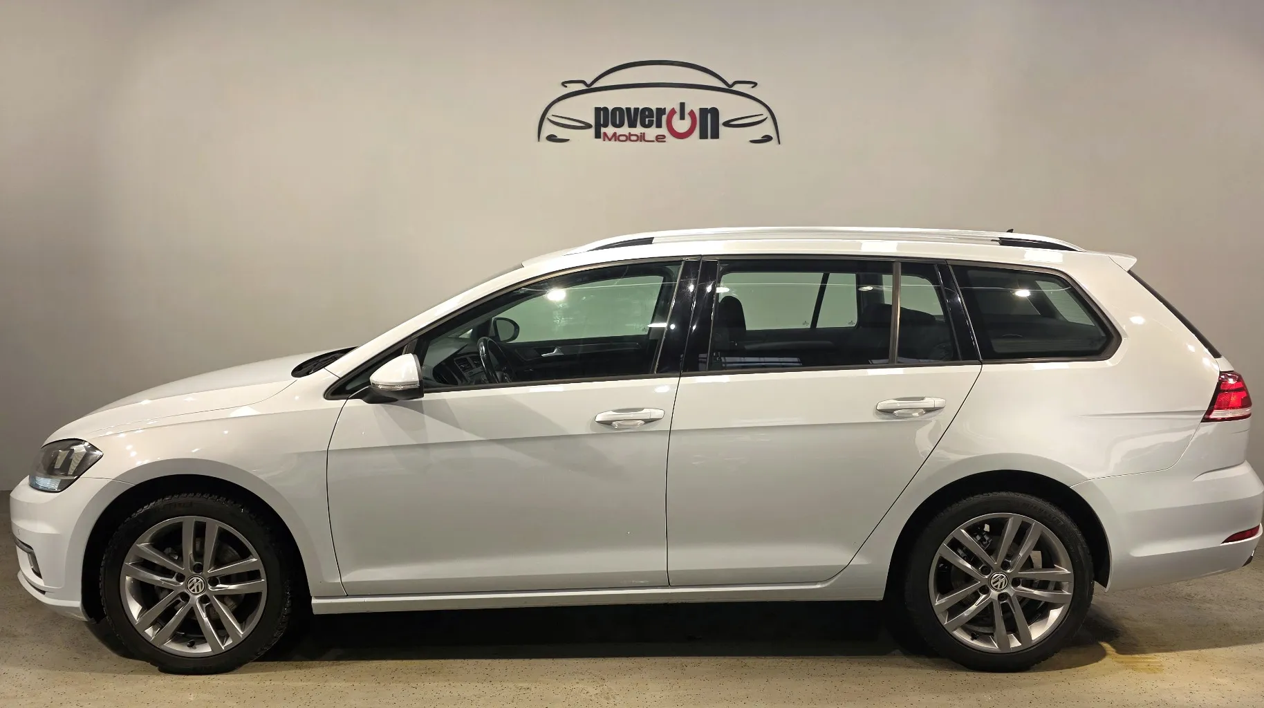 Zunanja slika - VW Golf - Variant 1,6 TDI BMT  85 115 ALU ACC NAVI - 2