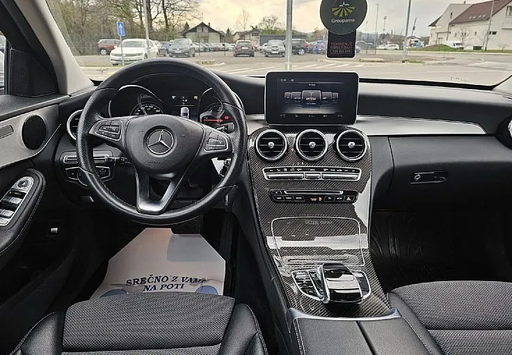 Zunanja slika - Mercedes-Benz C-Razred - C 2.2d AVANTGARDE|FuLED|Usnje|kamera|NAVI|Panorama - 9