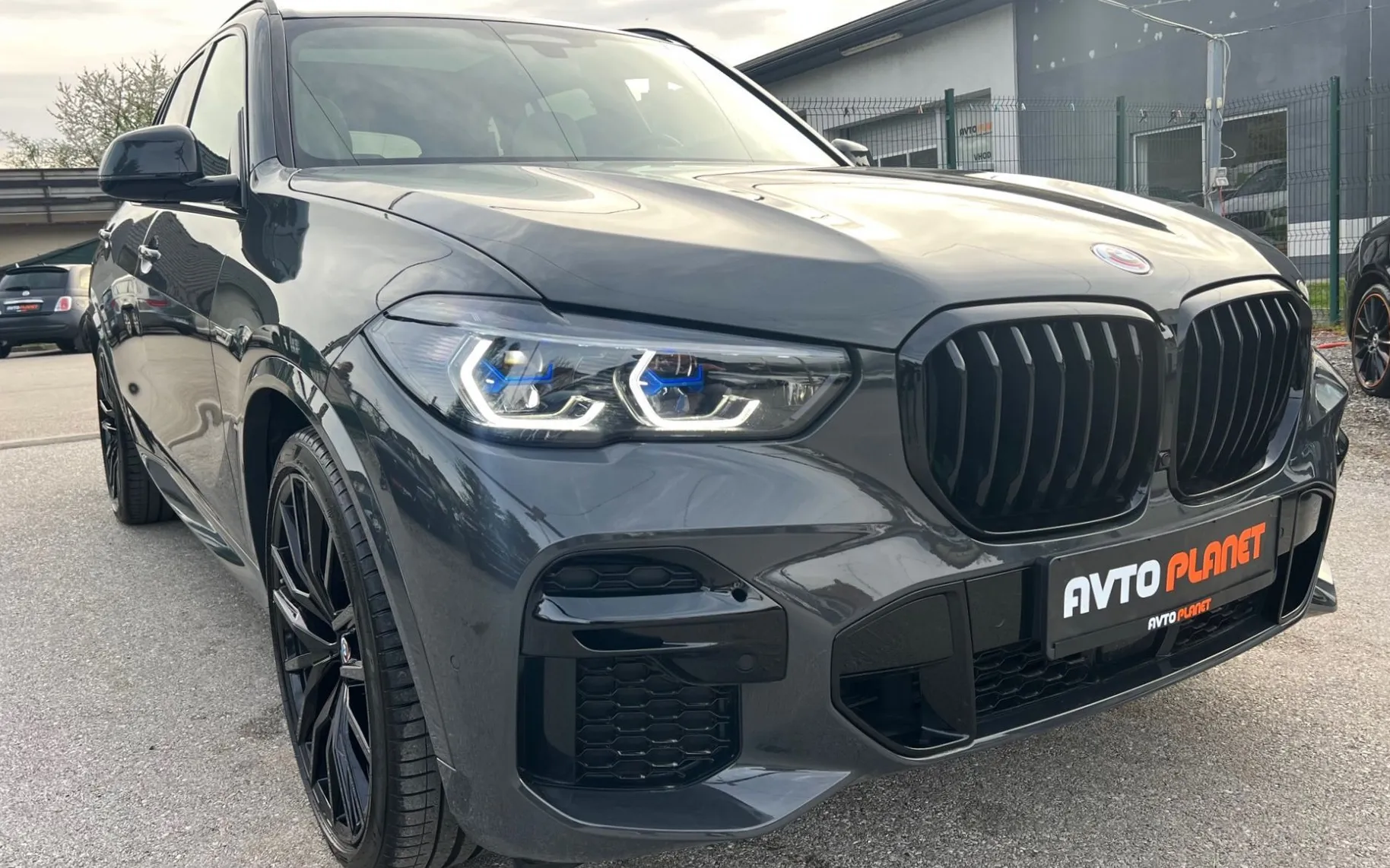 Zunanja slika - BMW X5 - serija : xDrive45e M SPORT LASER ACC PANO HEADuP ALU22 - 13