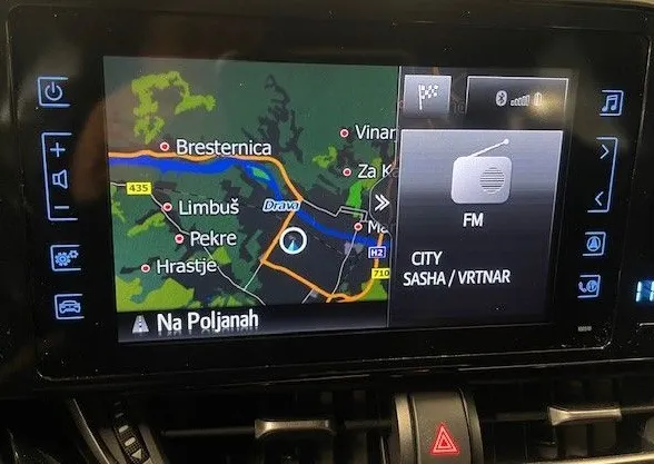 Zunanja slika - Toyota C-HR - C-enter 1.8 VVT-i hibrid CVT NAVI. KAMERA.TEM - 12