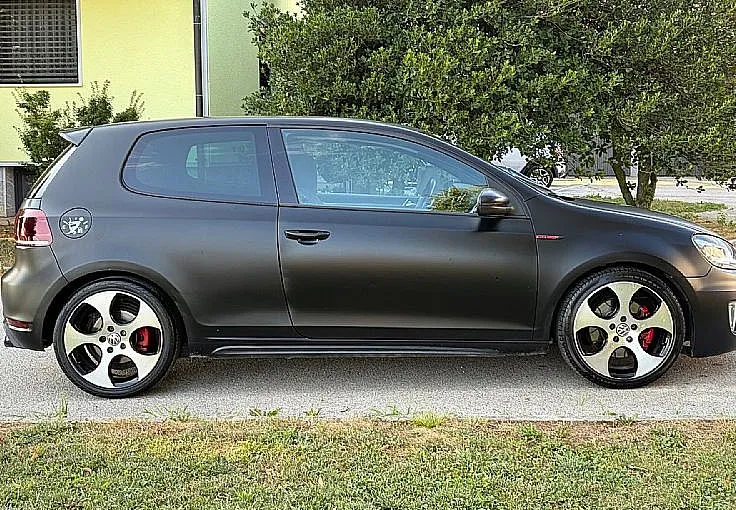 Zunanja slika - Volkswagen Golf - 2.0 TSI GTI - 4