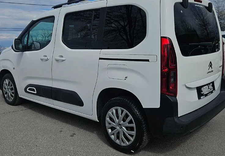 Zunanja slika - Citroën Berlingo - °1.LASTNIK° 1.5 HDI 102ks °OPRAVLJEN VELIK SERVIS° - 6
