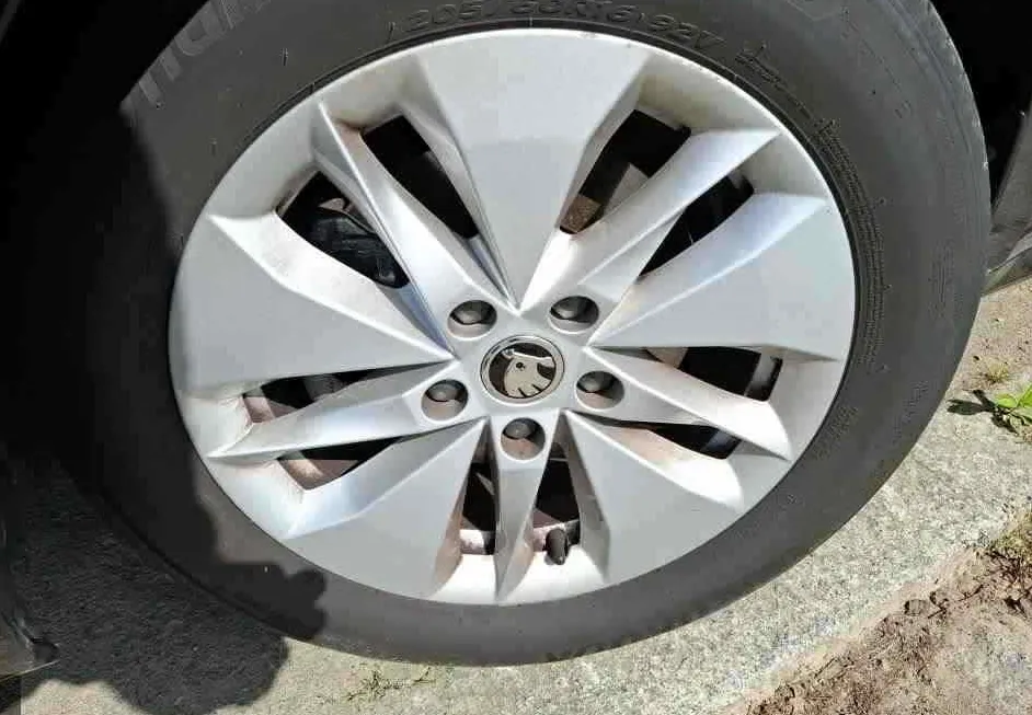 Zunanja slika - Škoda Octavia - Combi 2.0 TDI. DSG.2024 SAMO 89.000 KM - 9