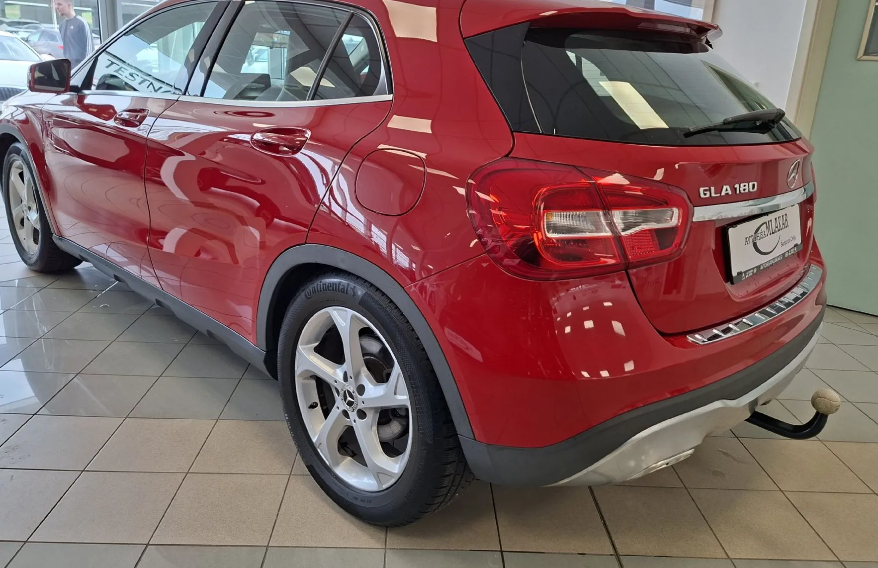 Zunanja slika - Mercedes-Benz GLA-Razred - GLA 180 URBAN - 3