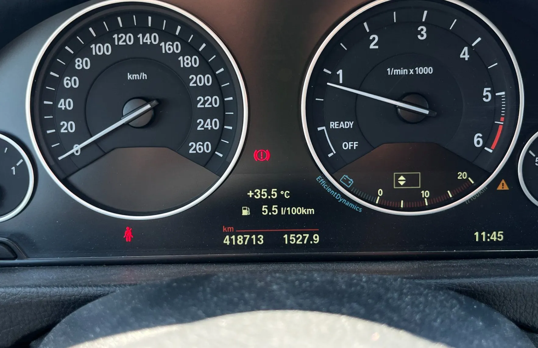 Zunanja slika - BMW Serija 3 - Touring:   318d xDrive Touring NAVI. 2X PDC. TEM - 17