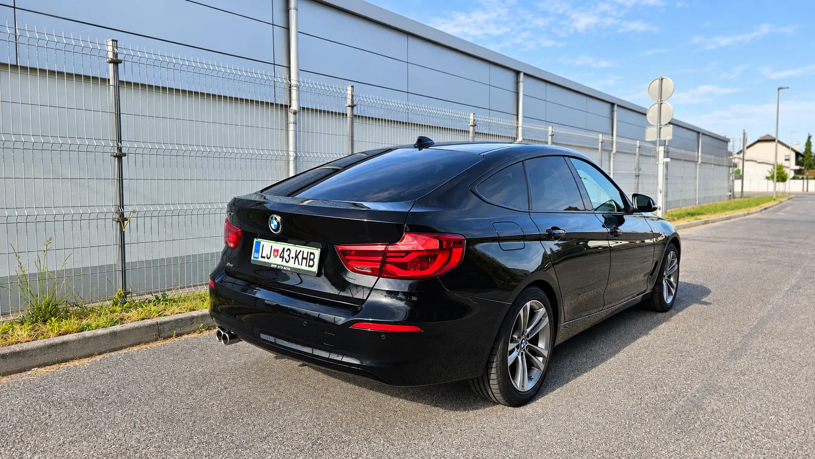 Zunanja slika - BMW Serija 3 - GT 320D xDrive - 3