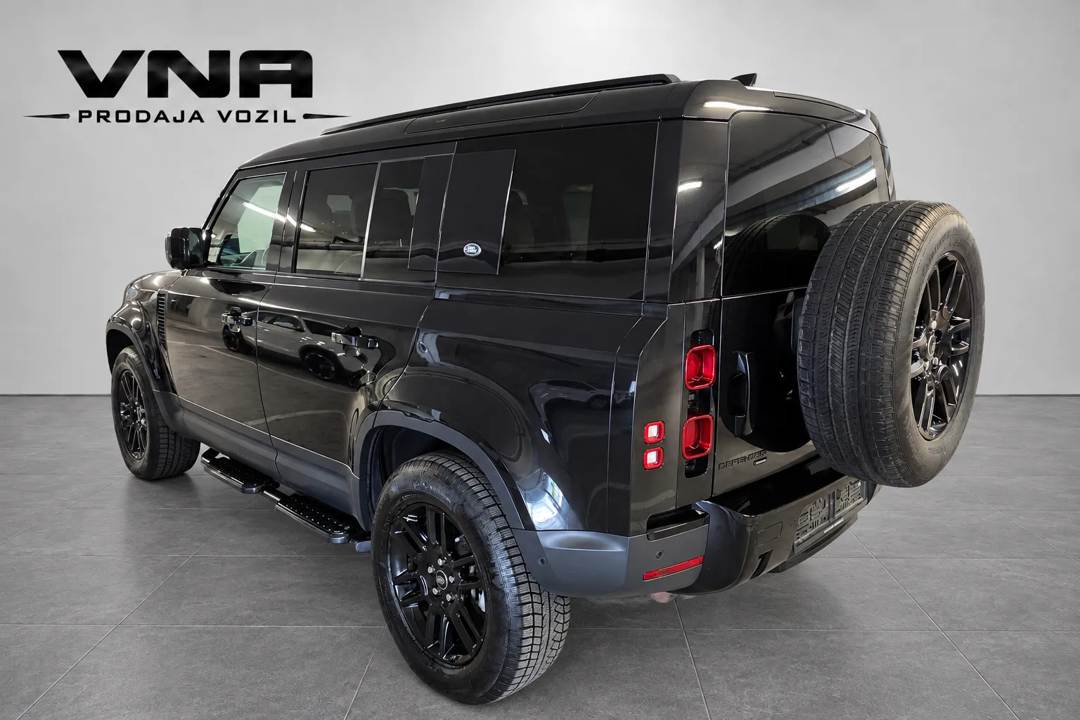 Zunanja slika - Land Rover Defender - 90 3.0 D300 MHEV X-Dynamic SE Avt. MAX-OPREMA - 4