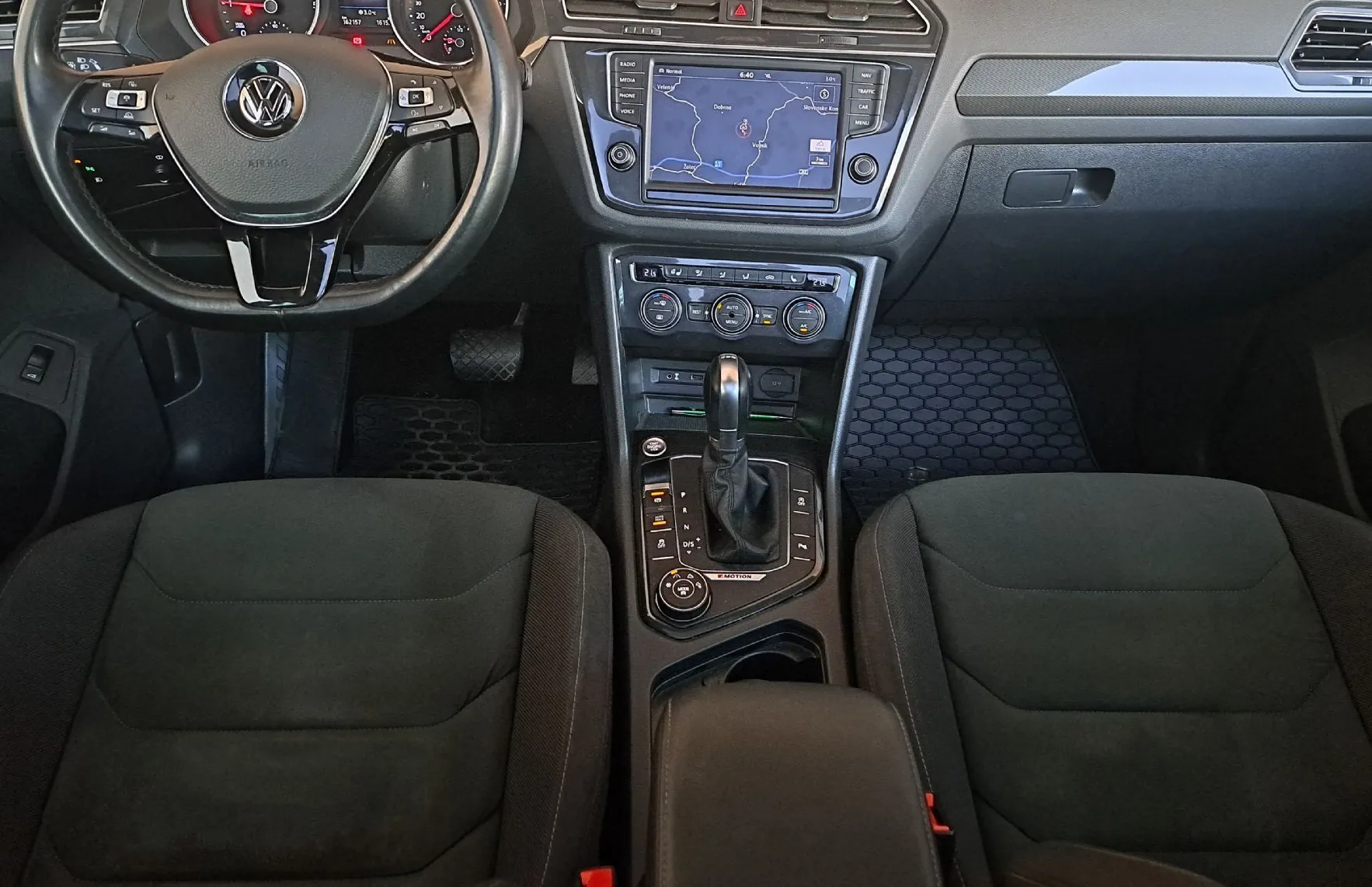 Zunanja slika - VW Tiguan - 2.0 TDI 4Motion DSG Highline Panorama-LED-Keyless - 6