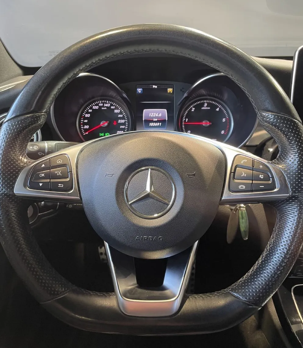 Zunanja slika - Mercedes-Benz C-Razred - C220d-AMG LINE-NAVI-TEMPOMAT-KAMERA-GRETJE SED-LED - 10